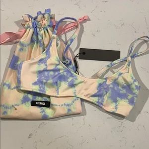 COPY - Triangl tie dye swimsuit top